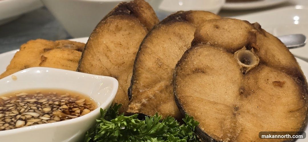 Fried Fish Slices with Dipping Sauce