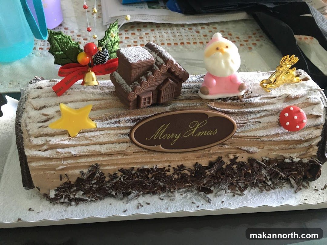 Christmas Yule Log Cake