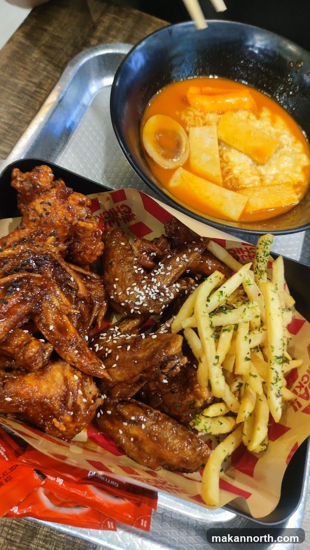 Fried Chicken and Tteokbokki