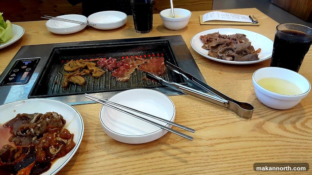 Korean BBQ Table Setting