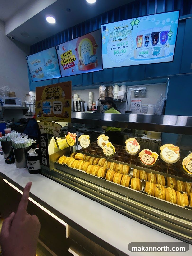Dessert Shop Display