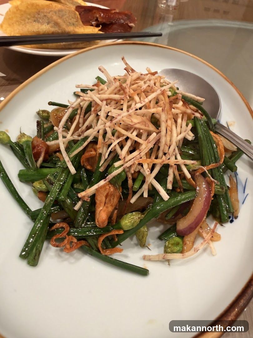 Stir-fried Garlic Sprouts with Crispy Shredded Potato