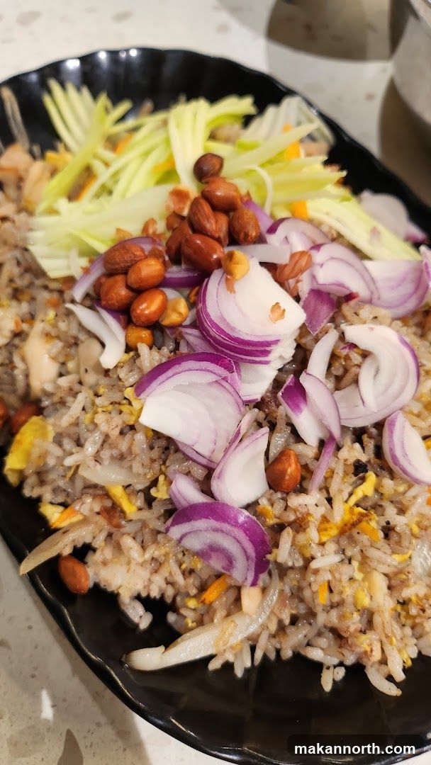 Fried Rice with Mango Salad