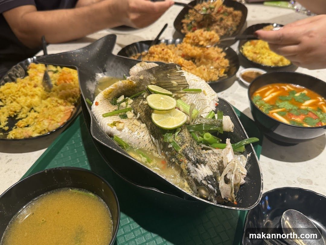 Steamed Fish with Lime and Garlic