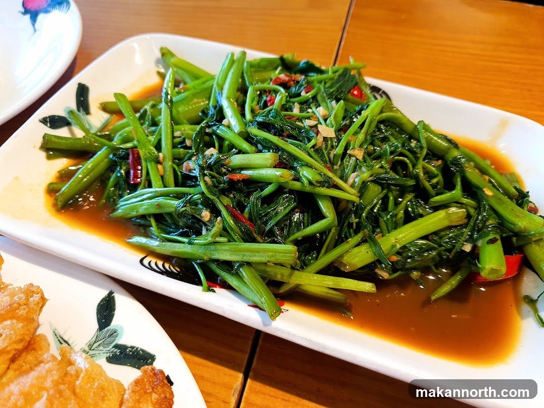 Stir-fried Water Spinach