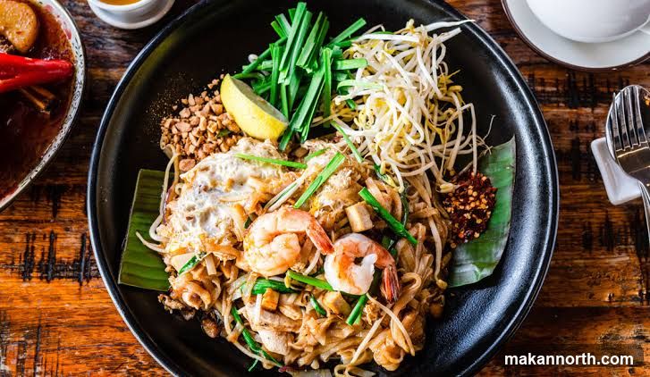 Pad Thai with Shrimp