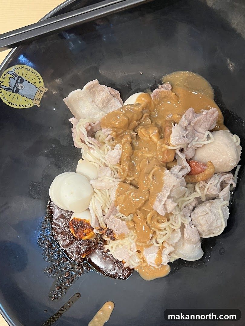Noodles with Meat and Sauce