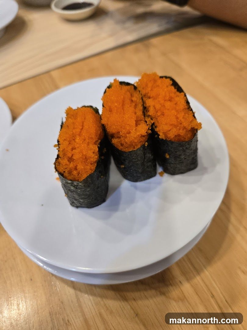 Tobiko Gunkan Maki Sushi
