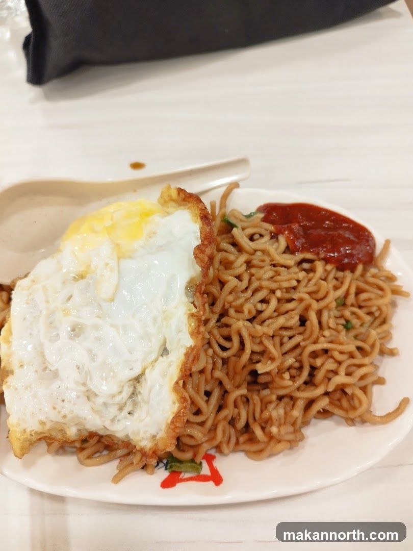 Noodles with Fried Egg and Sauce